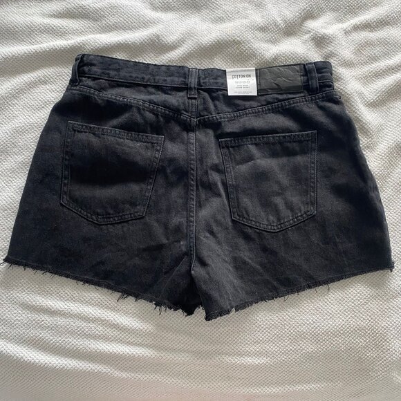 🖤👖 High-Waisted Denim Shorts by Cotton On - Size 14 for Effortless Style - Picture 2 of 4